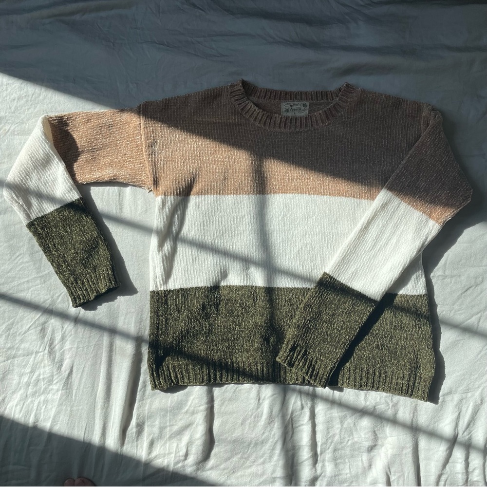 Poof Apparel Sweater (L)
